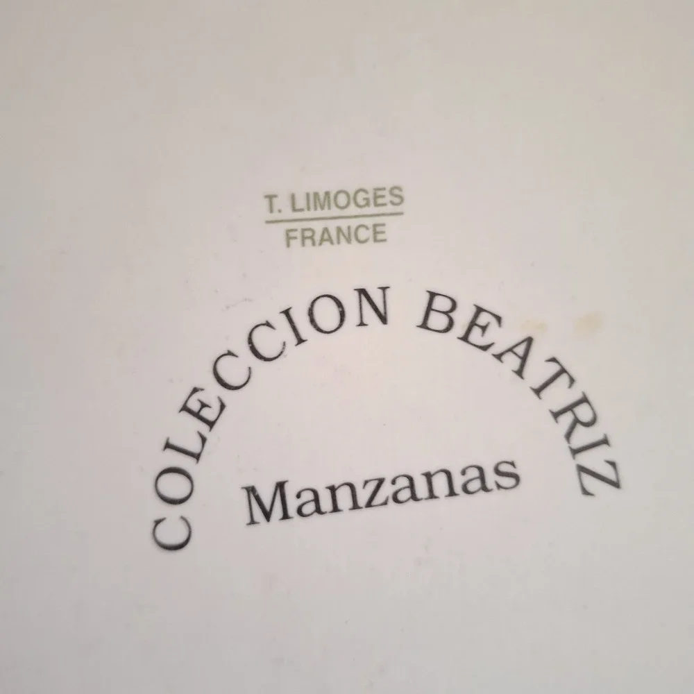 Fine Porcelain Coleccion Beatriz Manzanas Decorative Wall Plaque France